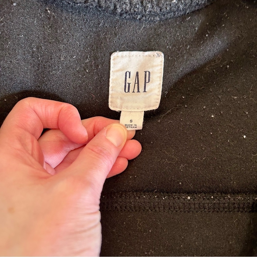 GAP Women’s Black Teddy Fleece Zip Up Jacket Sz S - Picture 12 of 13